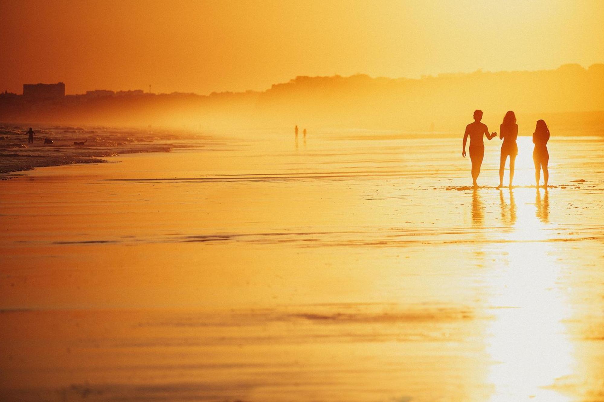 Domes Lake Algarve, Autograph Collection Vilamoura Exterior foto Sunset at the beach