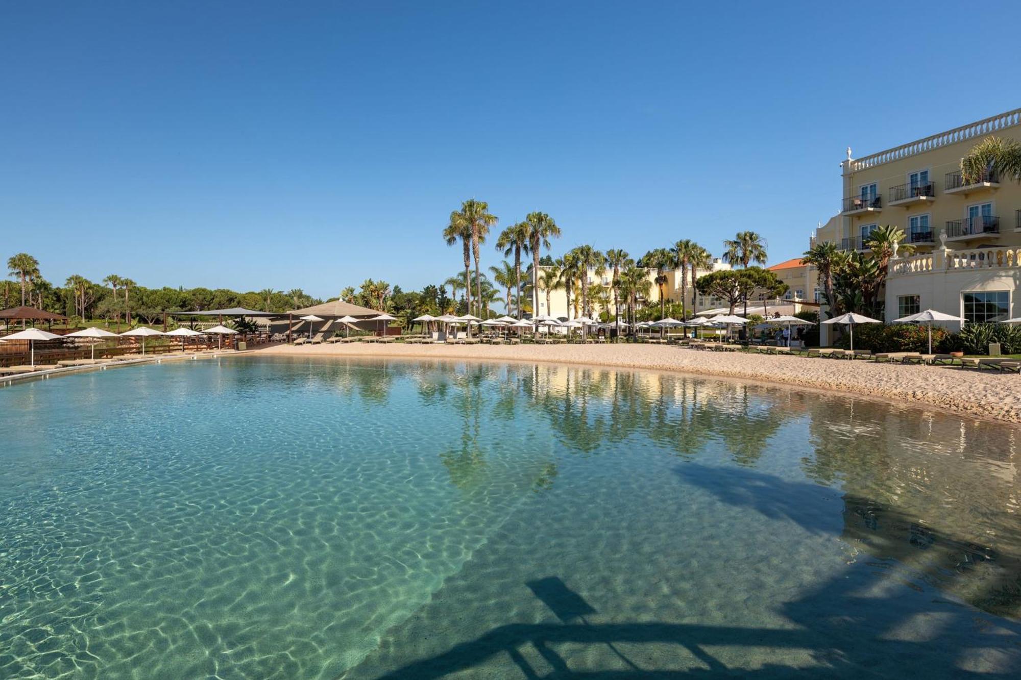 Domes Lake Algarve, Autograph Collection Vilamoura Exterior foto The beach of the hotel