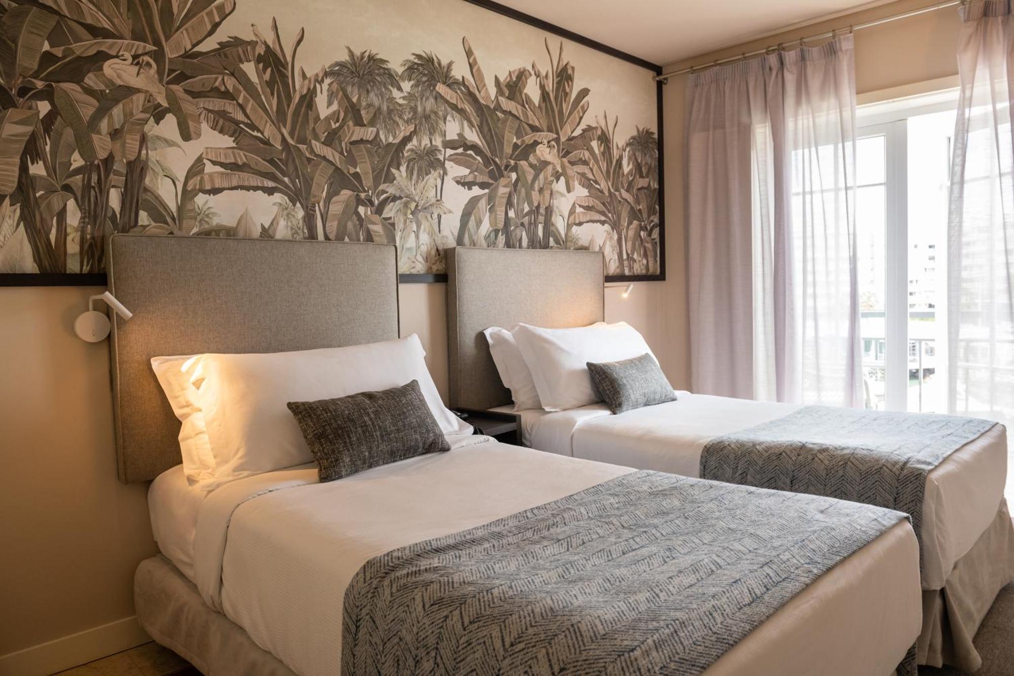 Domes Lake Algarve, Autograph Collection Vilamoura Exterior foto A bedroom at the hotel